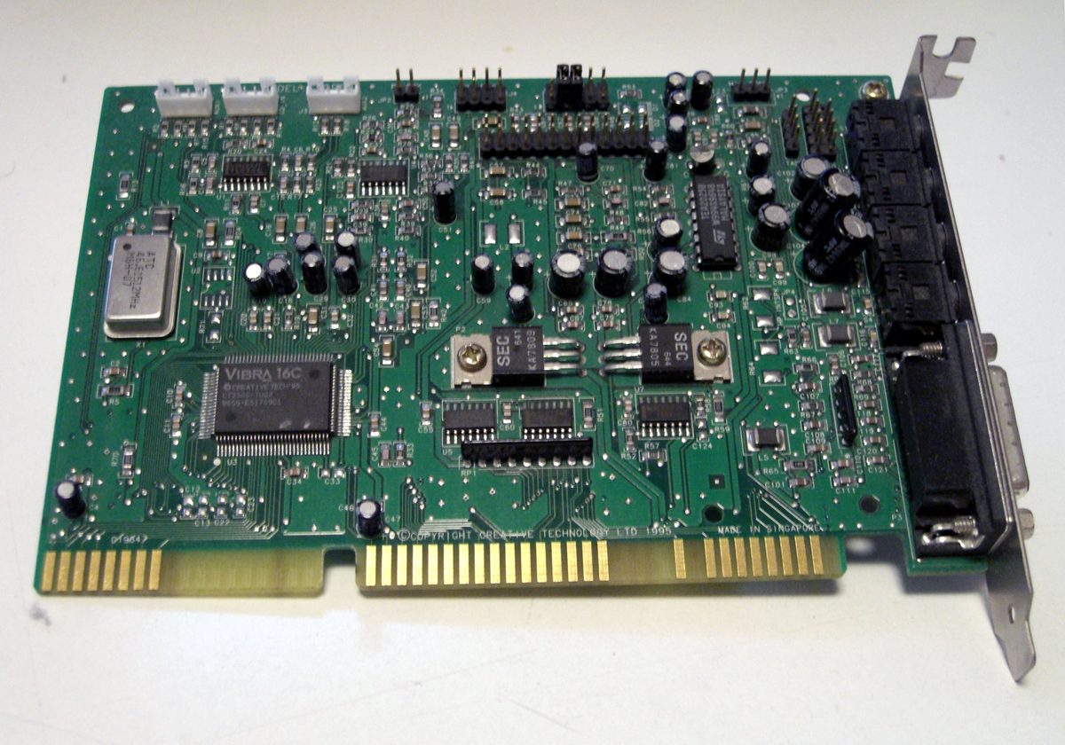 A Creative Sound Blaster 16 ISA sound card